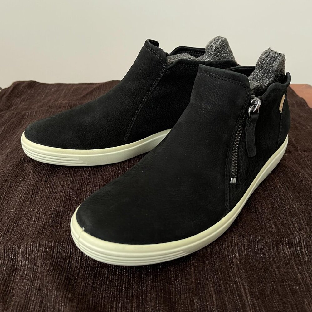 Ecco Soft 7 Black Leather EU39 Bootie NWT
